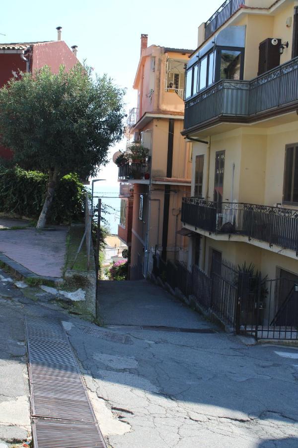 Taormina Casa Liliana Apartment Bagian luar foto
